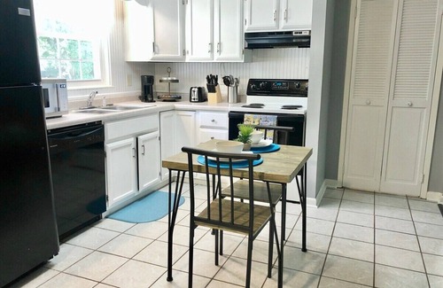 Acton House | 4 Bedrooms, Newly Remodeled, Quiet Neighborhood!