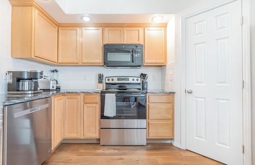 Mountain Home House | 4 BR, Pet Friendly, Laundry, Garage, Large Yard