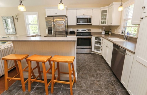 Monteray Shores House | 4 BR Soundside home in Monteray Shores Corolla w/Private Pool and loads of Community Amenities