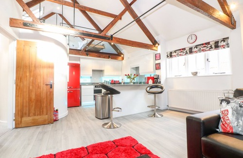 Salisbury Cottage | 4 Holt Court