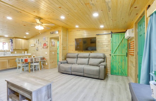 Callicoon House | 4 Mi to Delaware River: Callicoon Retreat w/Deck!