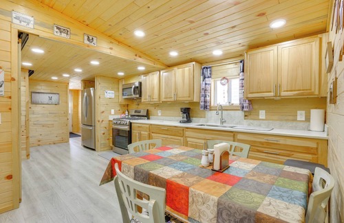 Callicoon House | 4 Mi to Delaware River: Callicoon Retreat w/Deck!