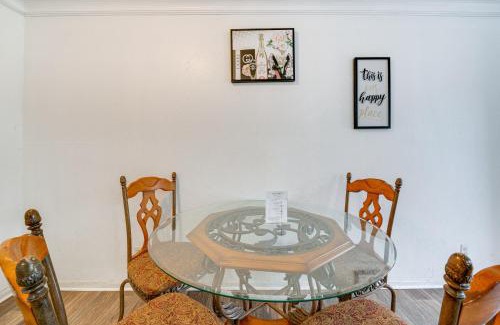 Knox - Henderson Apartment | 4 Mi to Dtwn Dallas Condo with Pool Access!
