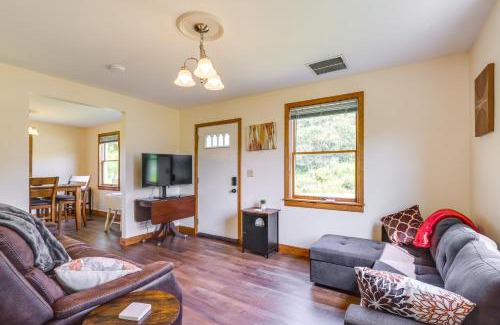 Granville House | 4 Mi to Dtwn Granville Family Home with Deck!