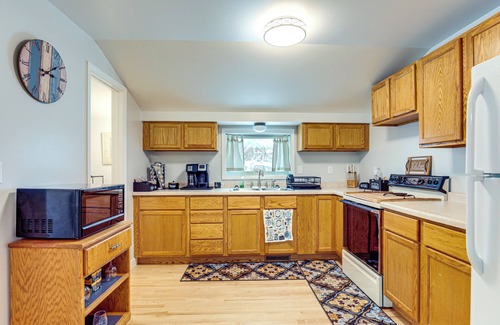 Calumet House | 4 Mi to Lake Superior: Calumet Getaway!