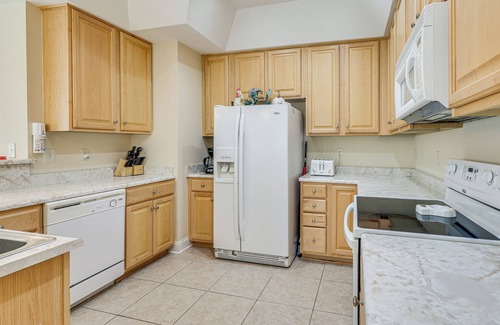 Sunset Beach Condo | 4 Mi to Sunset Beach: Resort-Style Family Condo