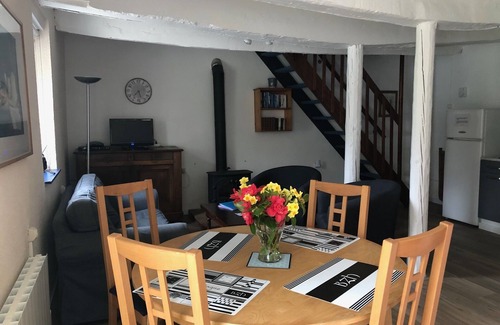 Moustoir-Remungol Cottage | 4-person gîte in farmhouse - heated indoor swimming pool