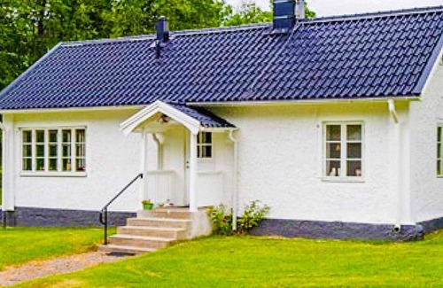 Asbro House | 4 person holiday home in ÅSBRO