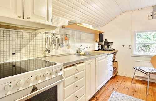 Svarvaremala House | 4 person holiday home in HALLABRO-By Traum