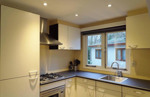 Beekbergen-Zuid House | 4 persons chalet with 2 bedrooms and a terrace