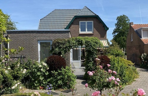Aardenburg House | 4 Persons Holiday home in Aardenburg near Sluis