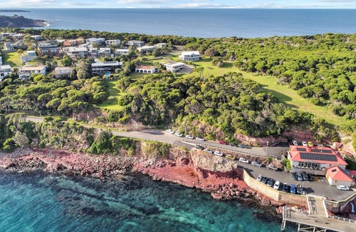 Merimbula Apartment | 4 Points of view - 1 Bedroom Apartment 2+ nights