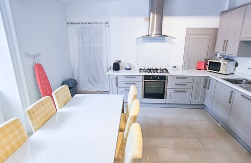 Old Town House | 4 Reid’s Court, Russel House