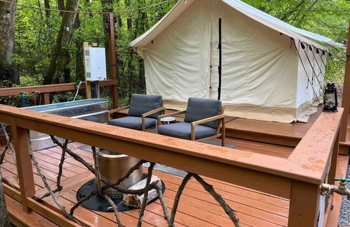 Tryon RV Rental | 4 Seasons Glamping @ Alpine South