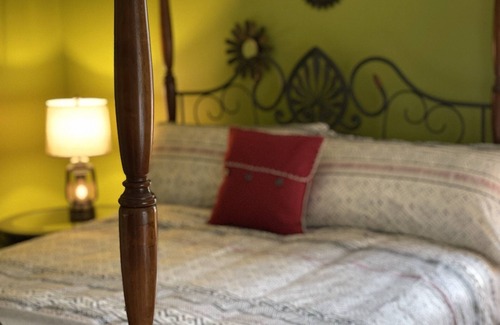 Murray Harbour Bed & Breakfast | 4 Star Forest & Lake PEI B&B: Twin Room, Prince Edward Island