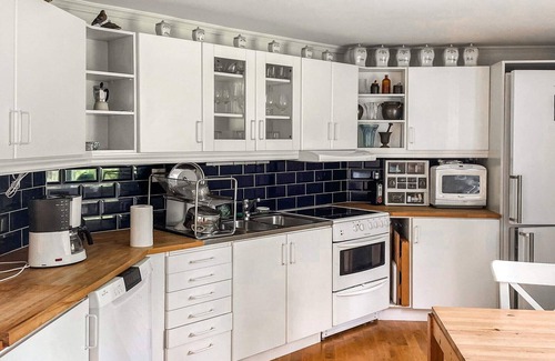 Lekhyttan House | 4 star holiday home in VINTROSA
