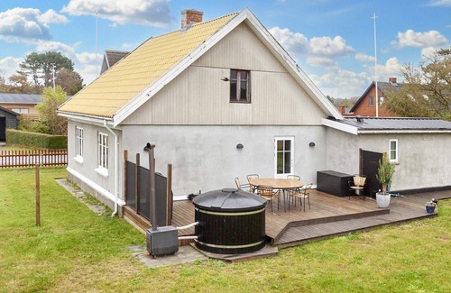 Vestero Havn House | 4 star holiday home in Læsø-By Traum