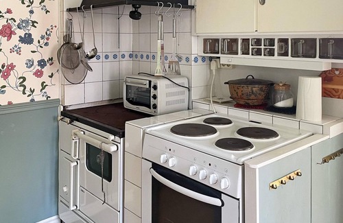 Nye House | 4 star holiday home in NYE