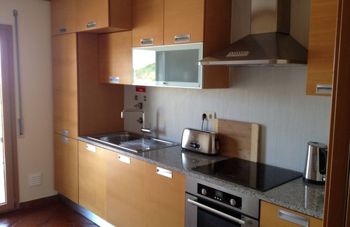 Burgau Apartment | 4-STAR LUXURY 2 BED/2 BATH APARTMENT, POOLS, WIFI, AIR-CON, 5 MINS WALK TO BEACH