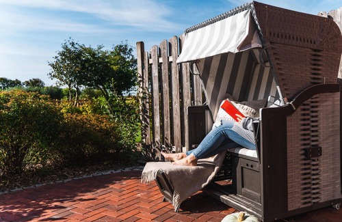 Reussenkoge Apartment | 4-star vacation apartment "Nordstrand" - relaxation and spaciousness