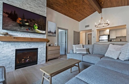 Zermatt Villa | 4-Star Zermatt Resort 2B2B Villa- Newly Remodeled!