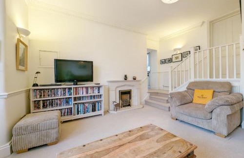 Midhurst House | 4 The Clockhouse , Midhurst