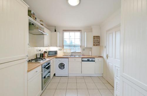 Midhurst House | 4 The Clockhouse , Midhurst