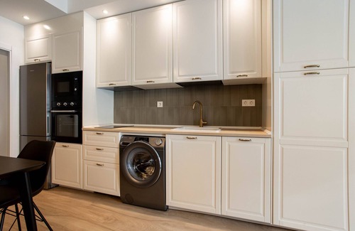 Cuatro Caminos Apartment | 4 ways XIX apartment in Madrid