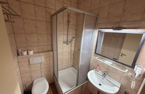 Munchen District Apartment | 4 Zimmer/room