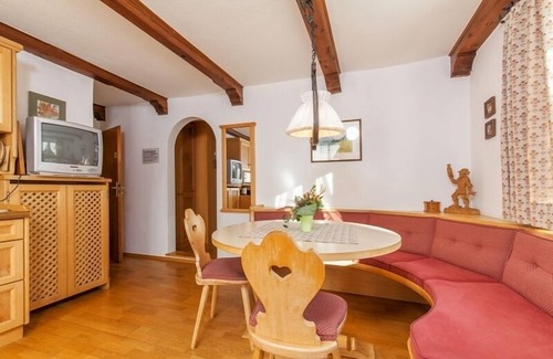 Reit im Winkl Apartment | (4) Zwei-Raum-Ferienwohnung "Hubertus-Klause" 35qm
