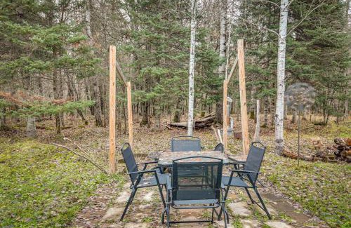 Wakefield House | 40-Acre, Off-Grid Wakefield Retreat with Gas Grill!