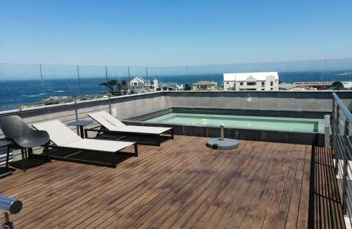 Hermanus City-Centre Apartment | 40 m² Apartment ∙ 1 bedroom ∙ 2 guests