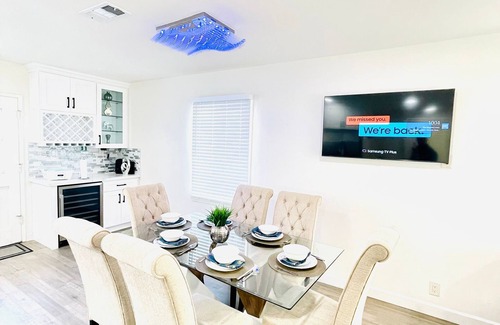 Mayflower Village House | 40% OFF 5B/3B 2 Master Bedrooms Close Pasadena, Rose Bowl, DTLA, Arcadia, etc