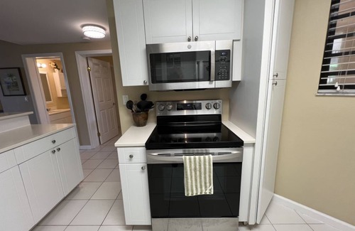 La Grande Princesse Condo | 40% off August & September bookings! Island Oasis-Luxury condo at Pelican Coven