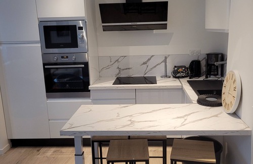 Jacquard - Prefecture Apartment | 40 Perle'Central‼️ 4 Chambres‼️ 3 Bathrooms ‼️
