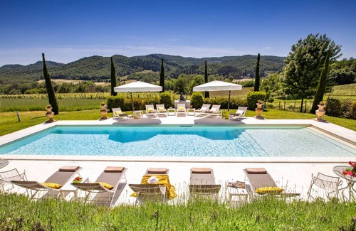 San Piero a Sieve Villa | 400 m² Villa ∙ 6 bedrooms ∙ 14 guests