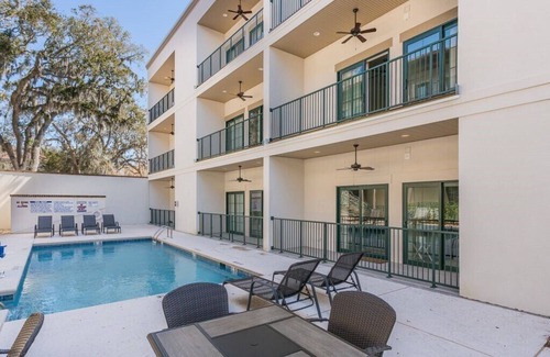 King City Condo | 400 Ocean Suites at the Heart of St.Simons Pier Village Unit 2202-2nd Floor
