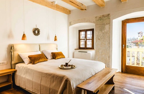 Slap Villa | 402 m² Villa ∙ 5 bedrooms ∙ 18 guests
