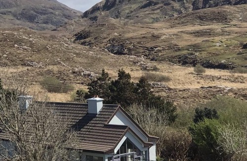 Glassillaun Apartment | 405 Tigh Bhrendain, Culfin, Renvyle- 4 Bedroom -Sleeps 8-2 Bathrooms
