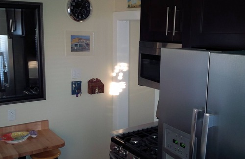 Gold Coast Condo | 408 Twenty Second St. 2nd Floor Unit Block To Beach And Boardwalk