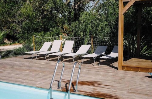 Althen-des-Paluds House | 40m2 suite in 18th-century Provencal farmhouse