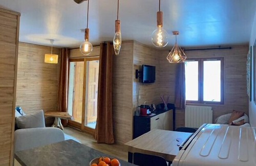 Monetier-les-Bains Apartment | 40m² with garden and nice view on the valley