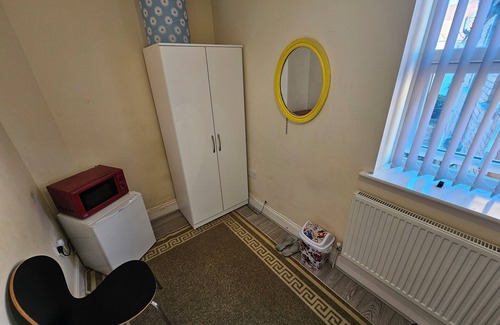 Doncaster House | 41 Buckingham road