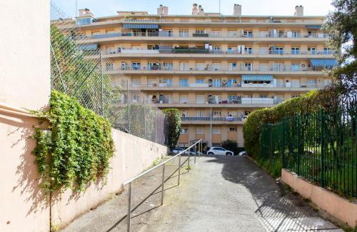 Pasteur Apartment | #41 Flat for 6, 3 Bdrs Parking Wifi 5mins walk Tram T1