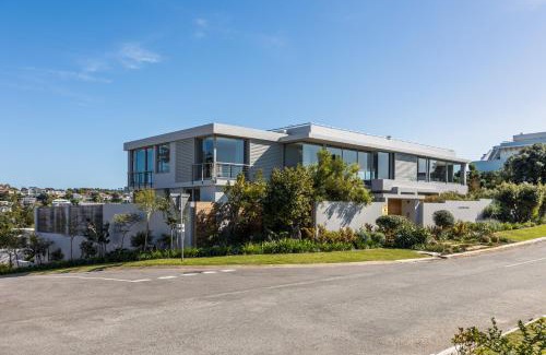 Robberg Beach Villa | 41 on Beachy Head - Luxury Villa 100m from the beach