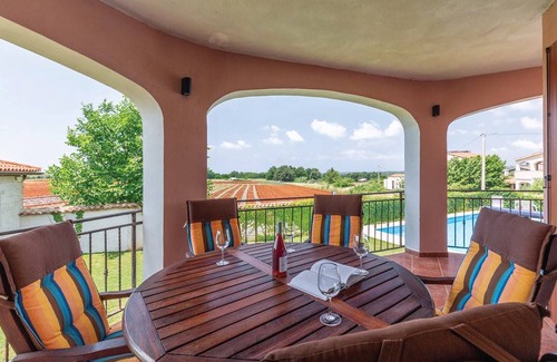 Stranici kod Nove Vasi Villa | 420 m² Villa ∙ 4 bedrooms ∙ 12 guests