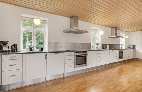 Ulfborg Apartment | 428 m² Apartment ∙ 10 bedrooms ∙ 22 guests