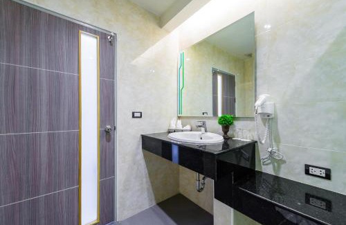 Nakhon Sawan Hotel | 42C The Chic Hotel