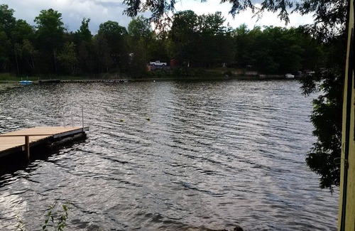 Leeds and the Thousand Islands Cottage | 43 At The Lake Sunrise Cottage