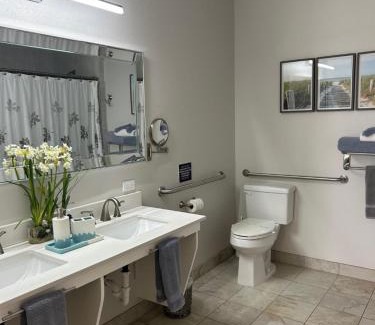Oceano House | 444 Pier Avenue #405